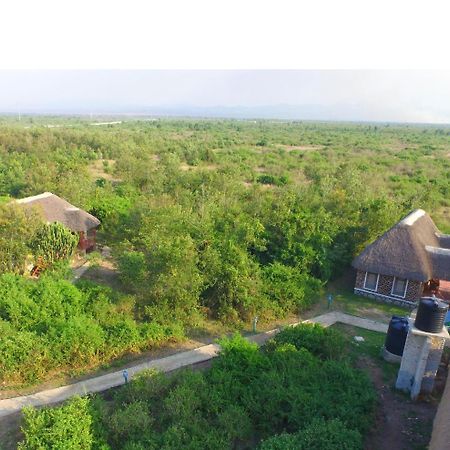 Irungu Forest Safari Lodge Katunguru Eksteriør billede