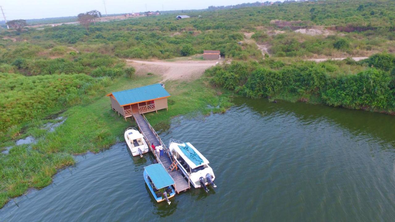 Irungu Forest Safari Lodge Katunguru Eksteriør billede